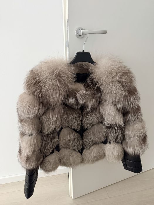 Vand haina blana naturala vulpe