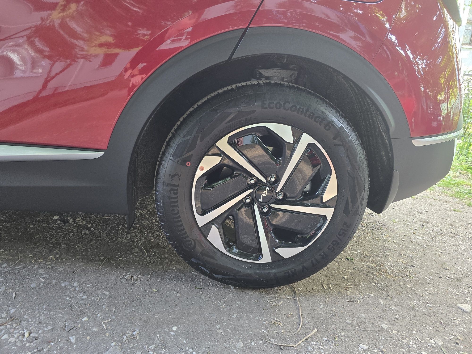 Anvelope Vara CONTINENTAL EcoContact 6 215/65 R17 103 V XL
Anvelope co