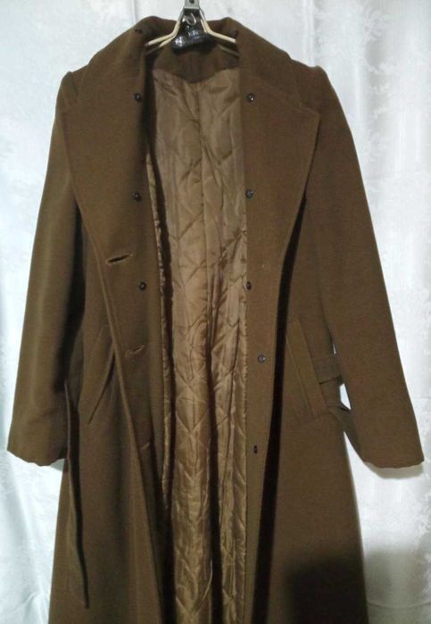 Два пальто осень-зима, размеры 44 и 48