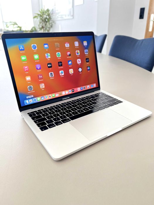 Apple MacBook PRO 13' A1708 mid 2017 i7 2.5Gz 16GB 256 GB NVMe Silver
