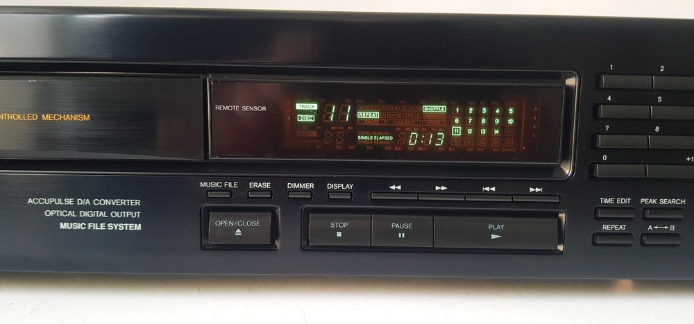 ONKYO DX 6930 CD player TOP pentru amplificator deck amplituner