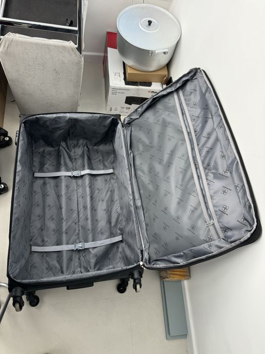 Чемодан большой 32 кг