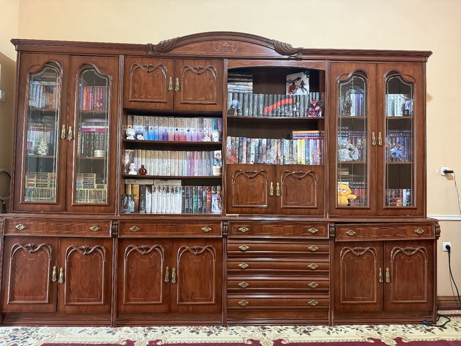 Продам Итальянскую стенку