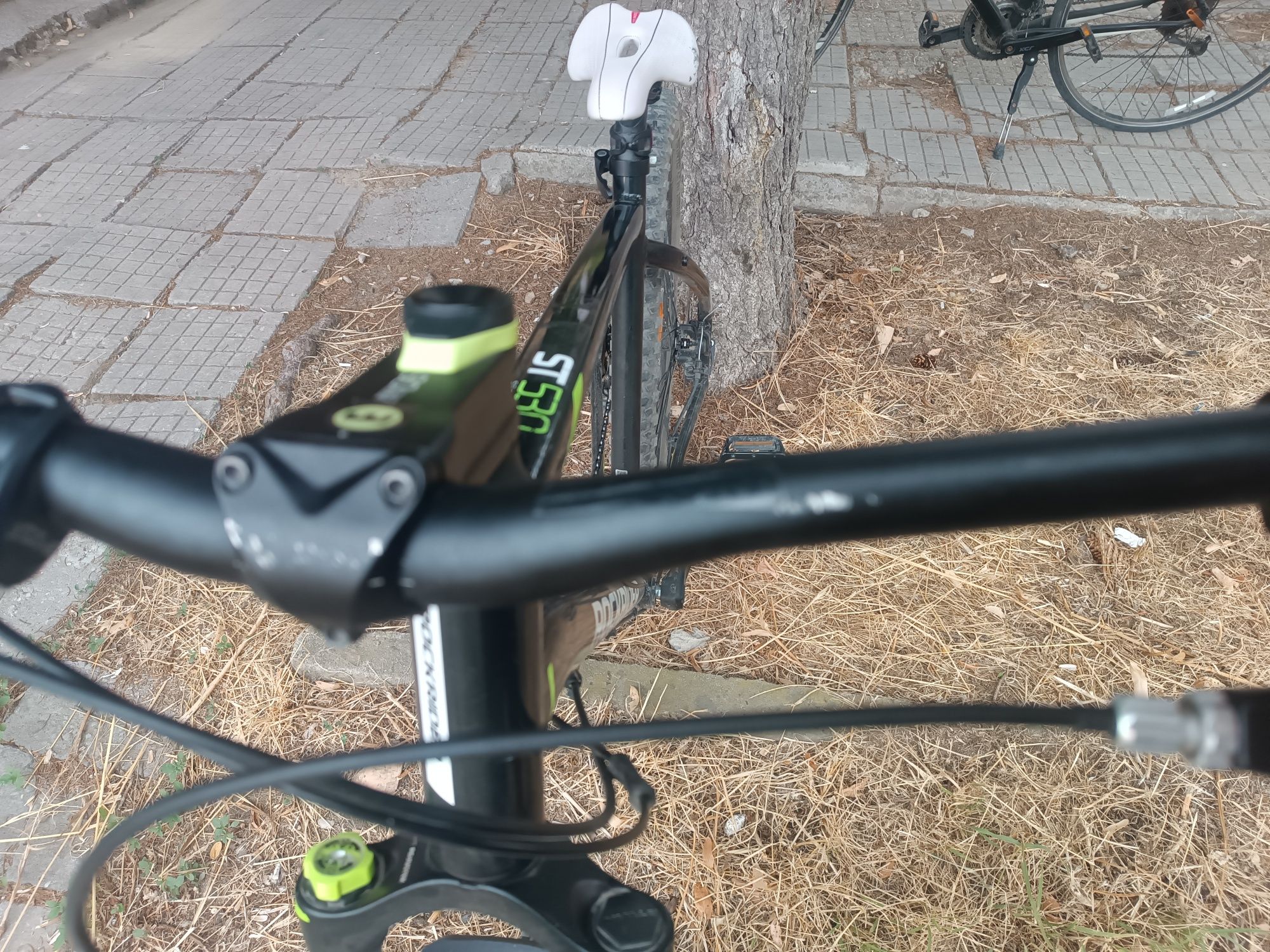 Продавам Rockrider st530