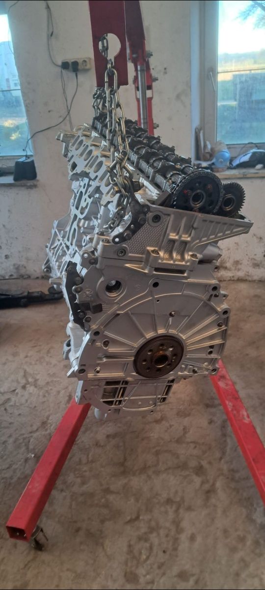Bmw X3/ 3.0 litri/313 Cp MOTOR Schimbat