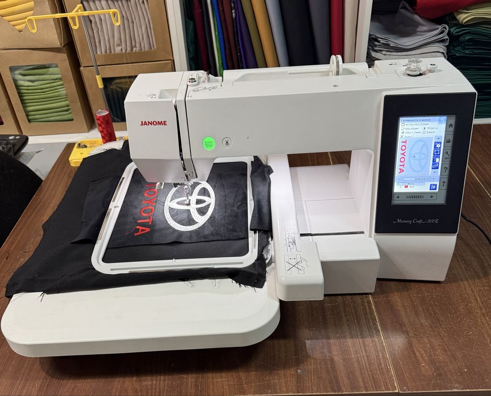 Вышивальная машина Janome Memory Craft500E бу