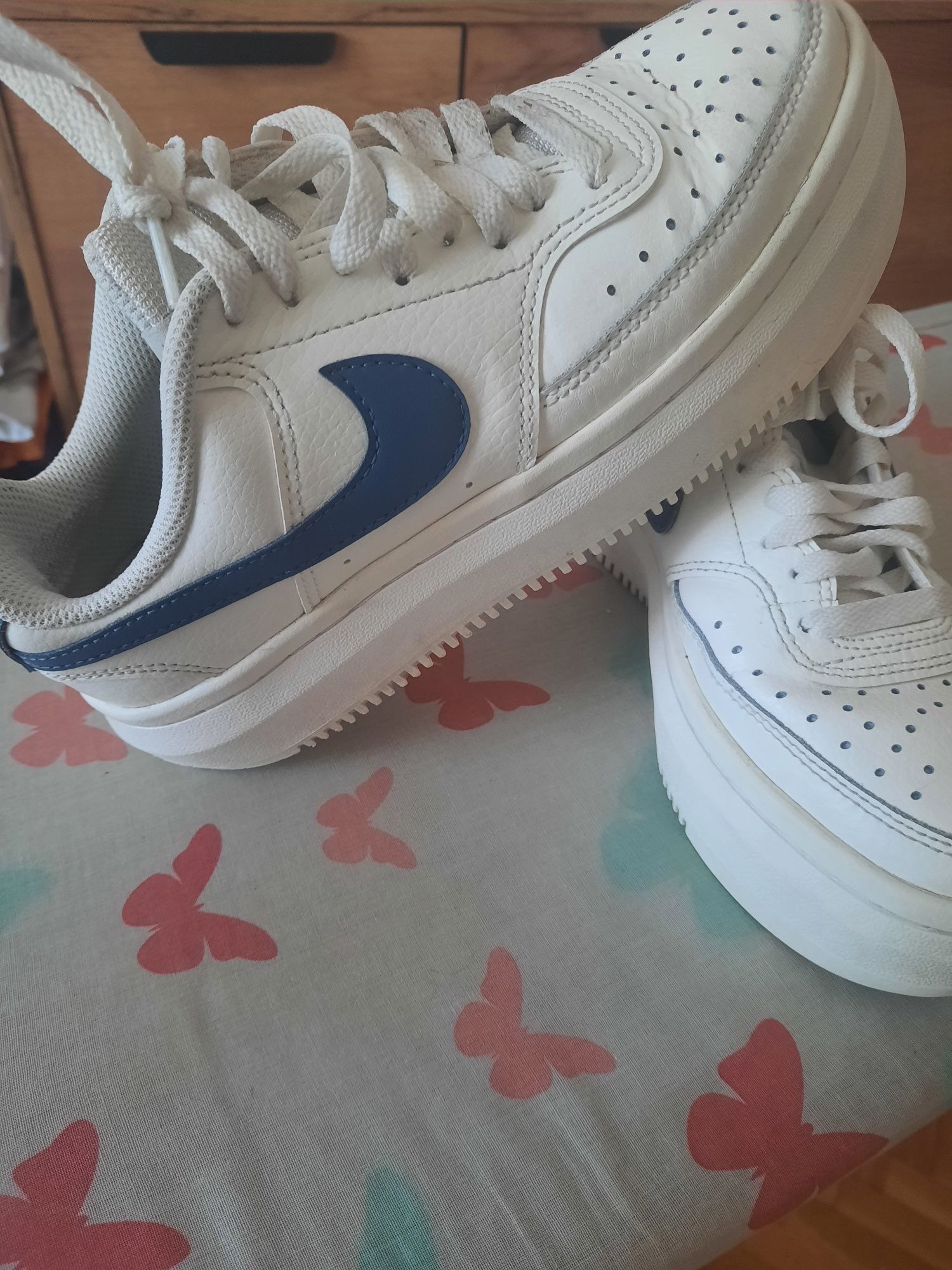Нови детски сандали и маратонки NIKE