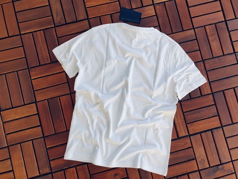ПРОМО  TRUSSARDI-S и L-Оригинална мъжка бяла тениска