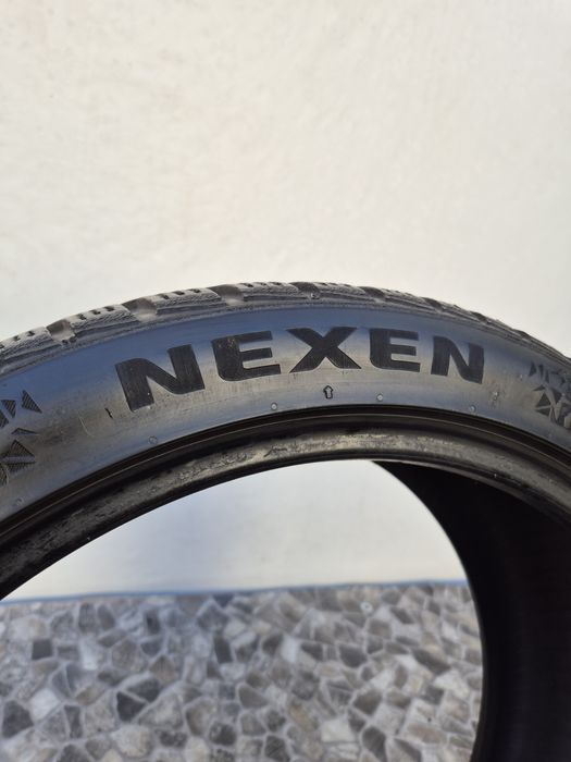 2бр 225 40 18 Nexen зимни -22г