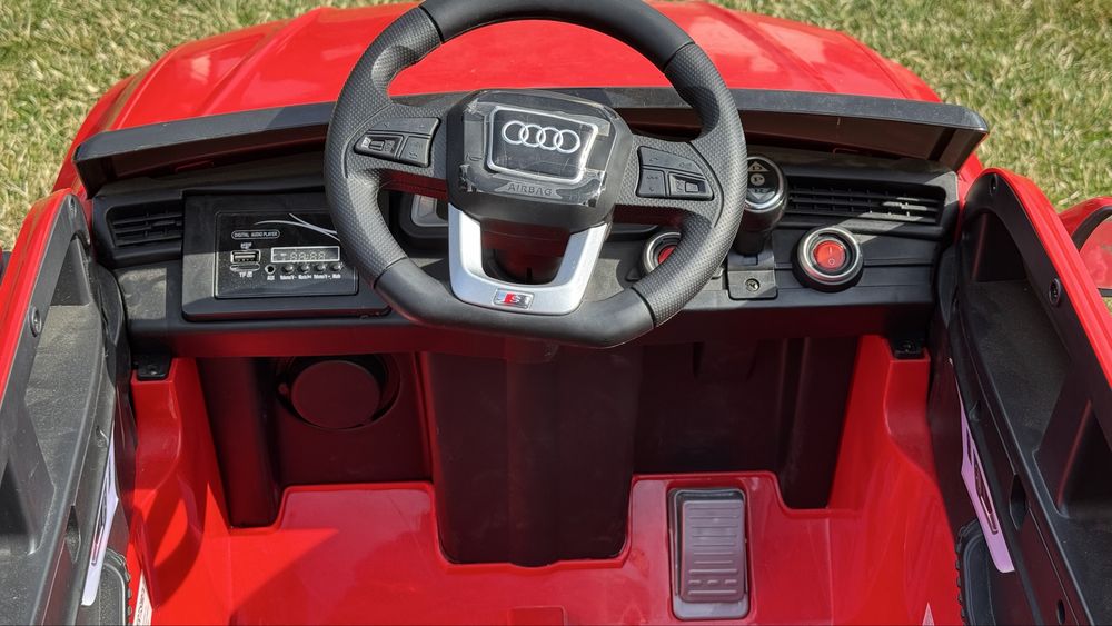 Masina electrica Audi