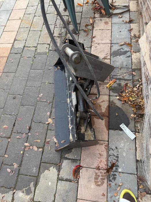 Cupa cu inclinare hidraulica MS01, cadru nivelator miniexcavator MS03