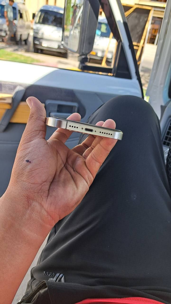 Iphone xr 15 pro korpus Arzonga 15 pro ishlatishni xoxlaydiganlar uchu