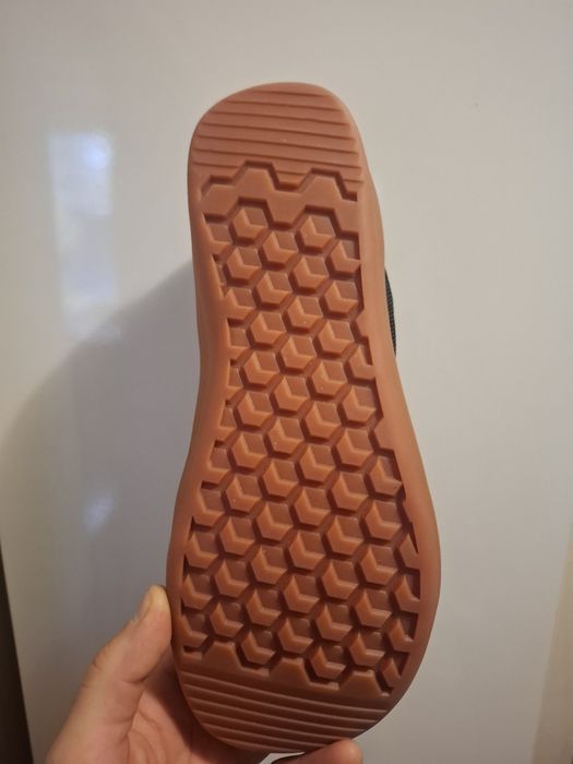 Боси обувки (нови) - Cloud Citi 44-и номер