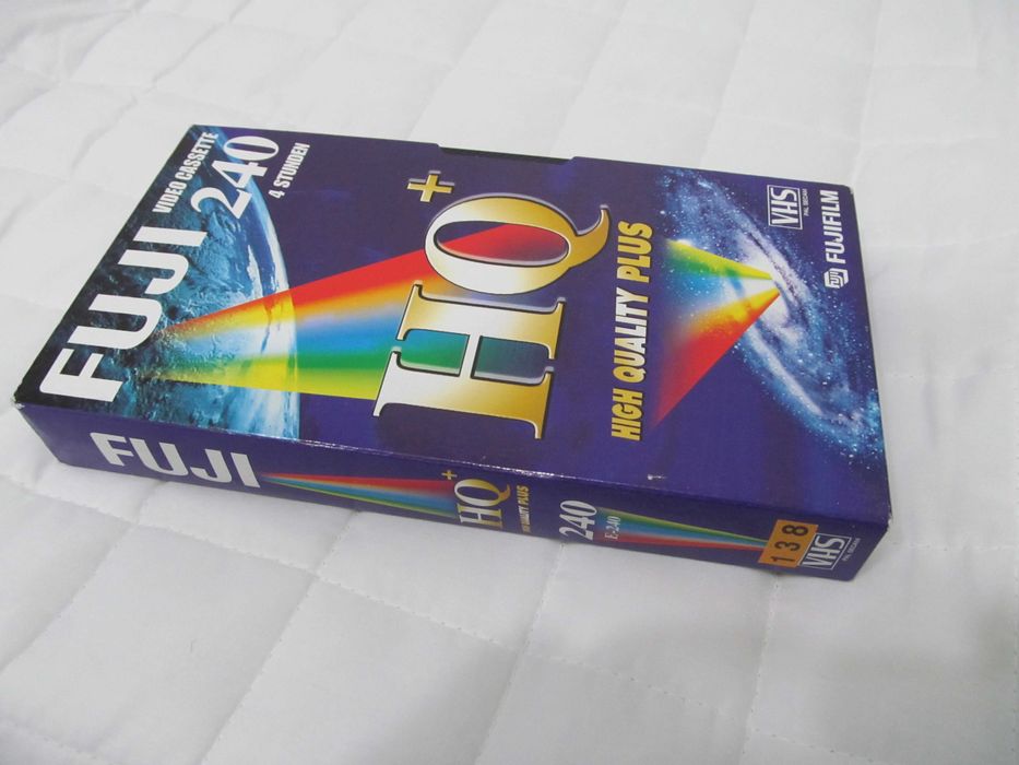 casete video VHS Fuji de 240 min , in stare foarte buna