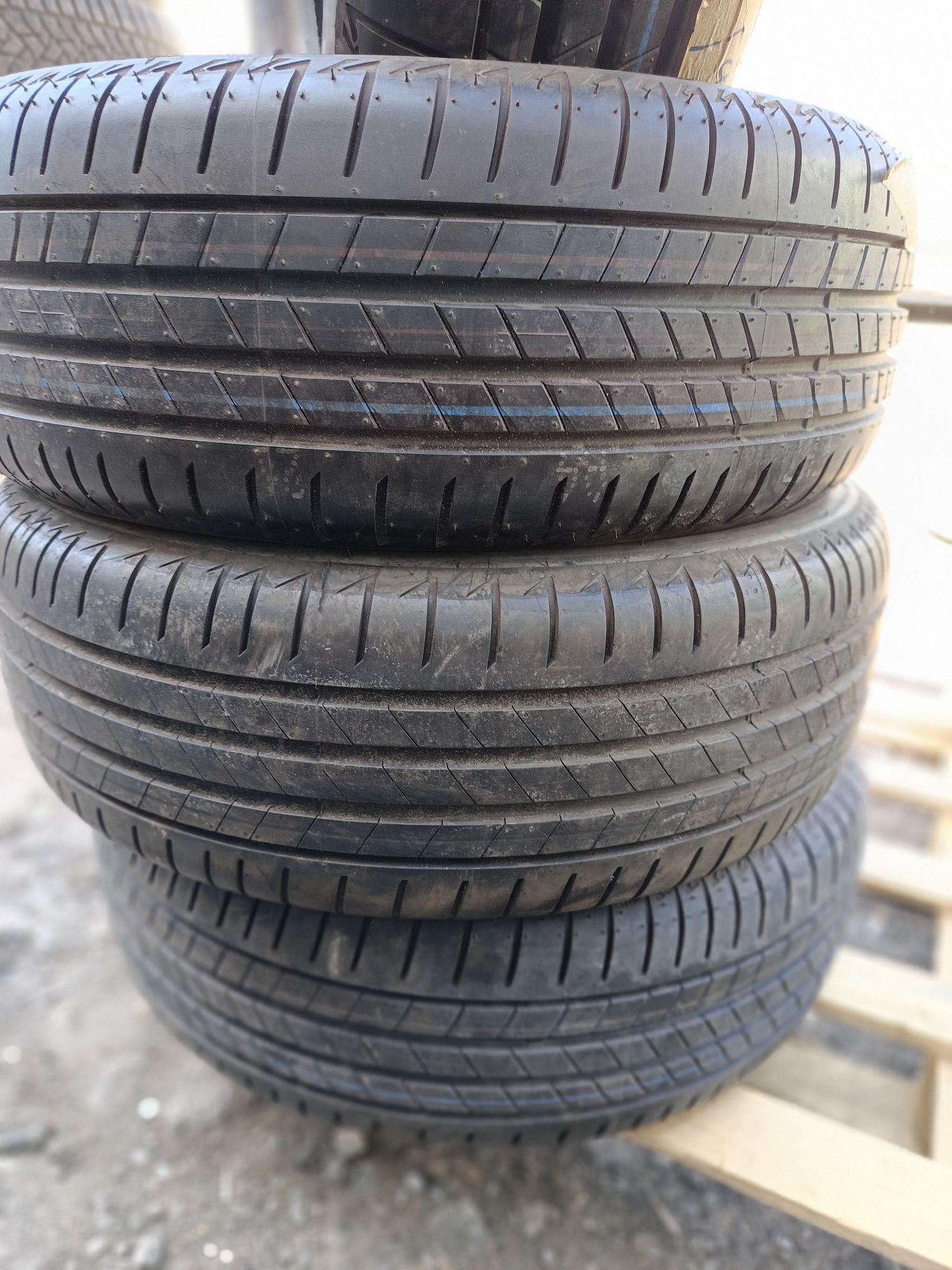 НОВИ летни -16цола -195/55-1бр.-85лв."BRIDGESTONE"
