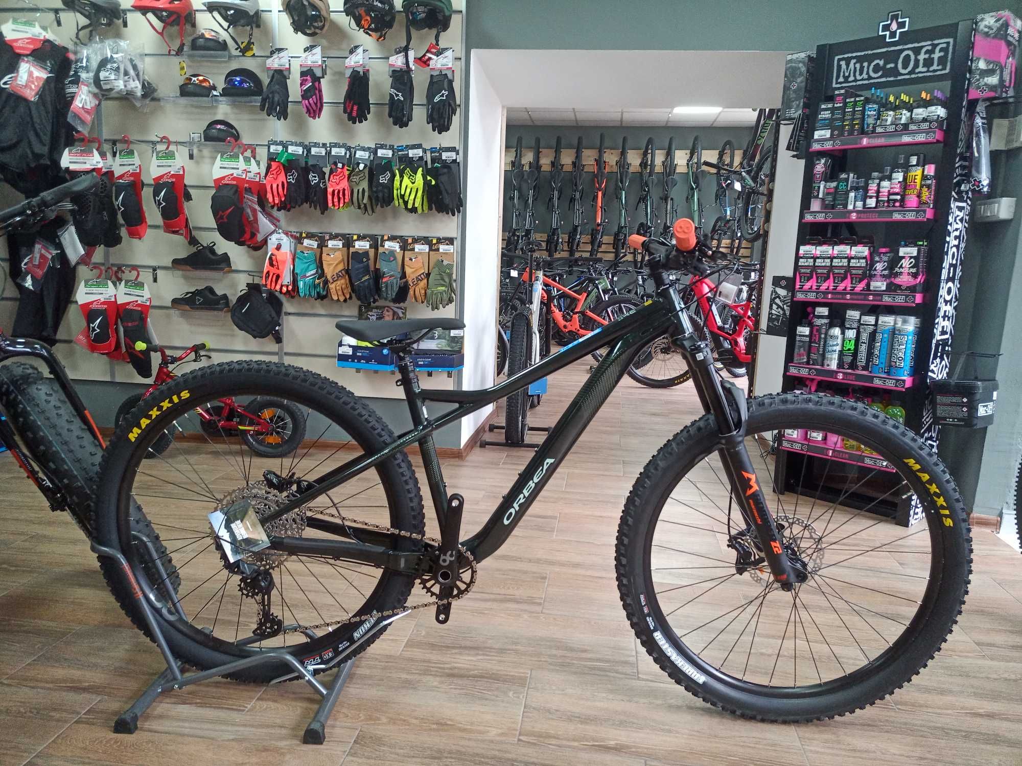 Orbea Laufey H10 marime M disponibila in stoc EST BIKE Funky Sports