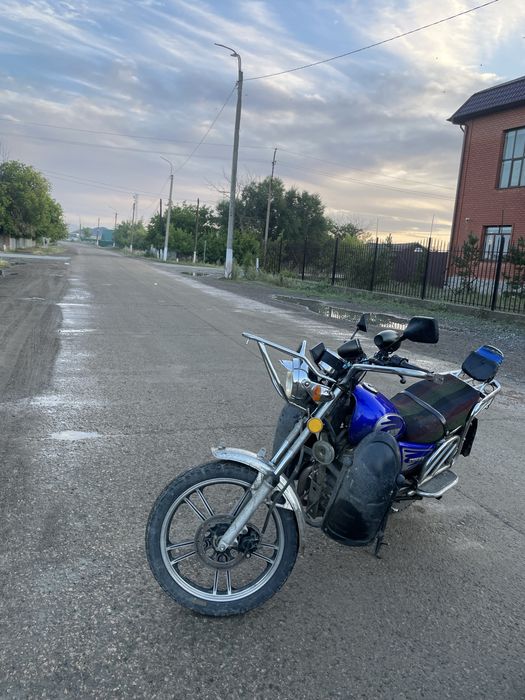 Продается б13 в хоршом состояни все нормално Akrapovich цена 250.000тг