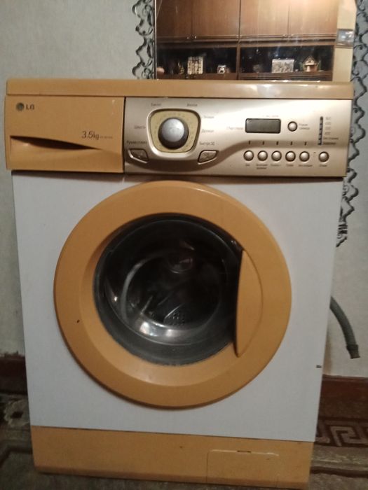 Продам стиральную машинку