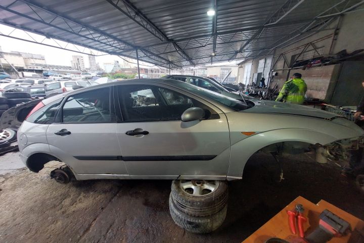 Comutator faruri 98AG 13A024 CH Ford Focus prima generatie