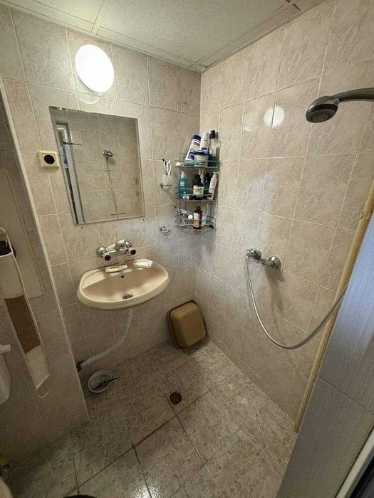 Продава се Двустаен апартамент в Бургас, Славейков - 60 кв.м за 1834 €/кв.м - Снимка #3