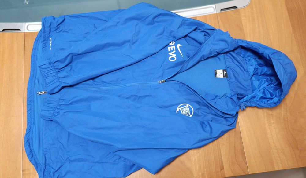 Nike-Storm Fit-Много Запазено