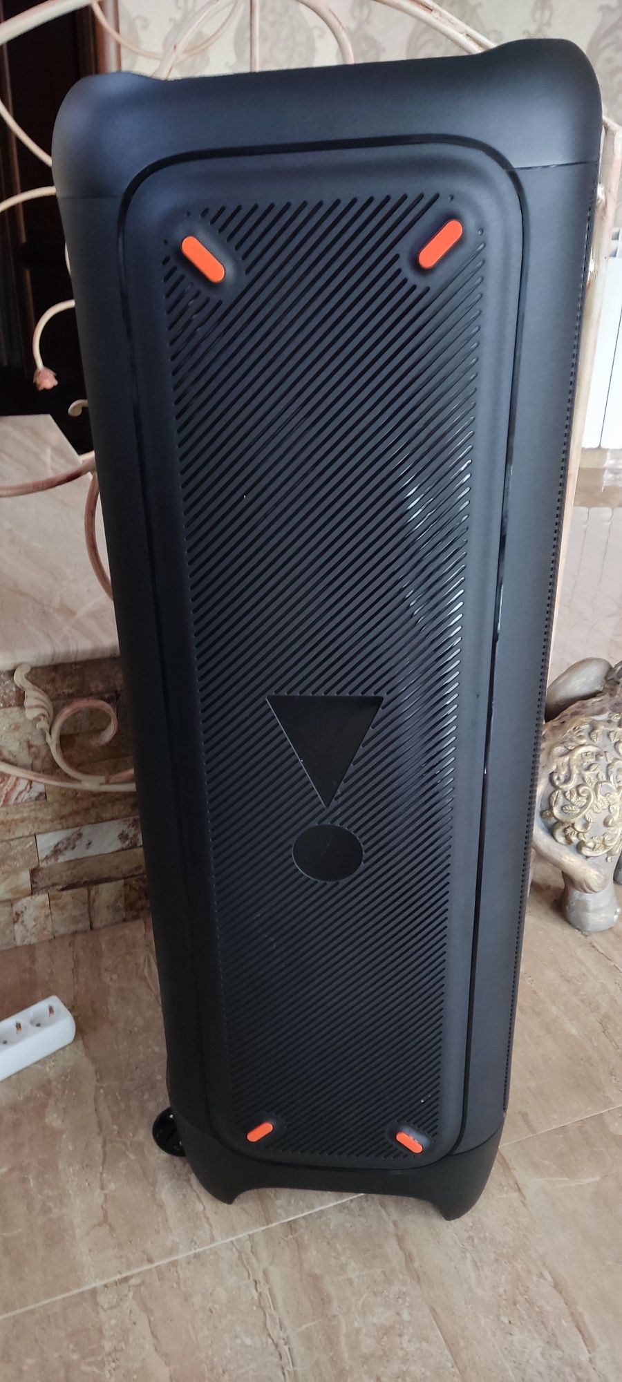 Boxa activa JBL Partybox 1000 / 1100W suna exceptional