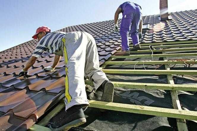EXECUTAM ; Acoperișuri dulgherie și reparatii 

Asiguram materiale dir