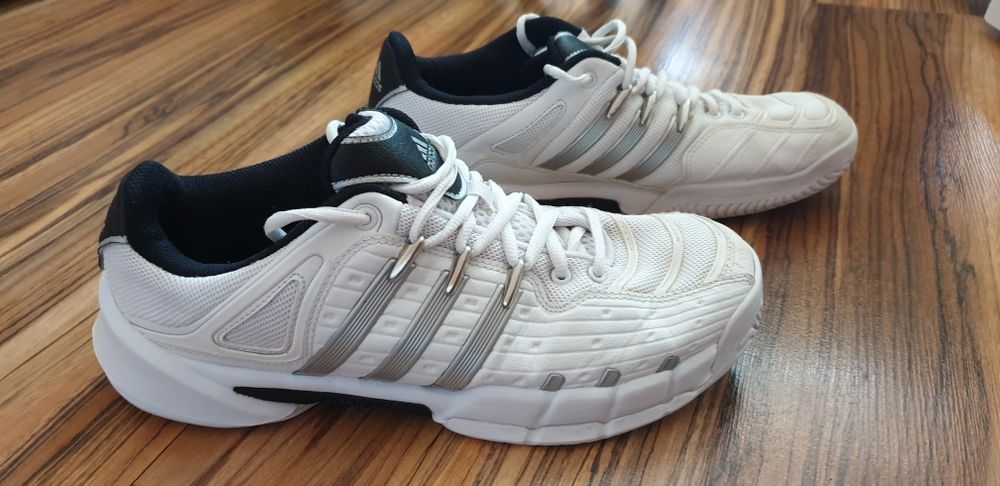 Adidas Оригинал 38номер дамски маратонки перфектно  състояние- 60лв