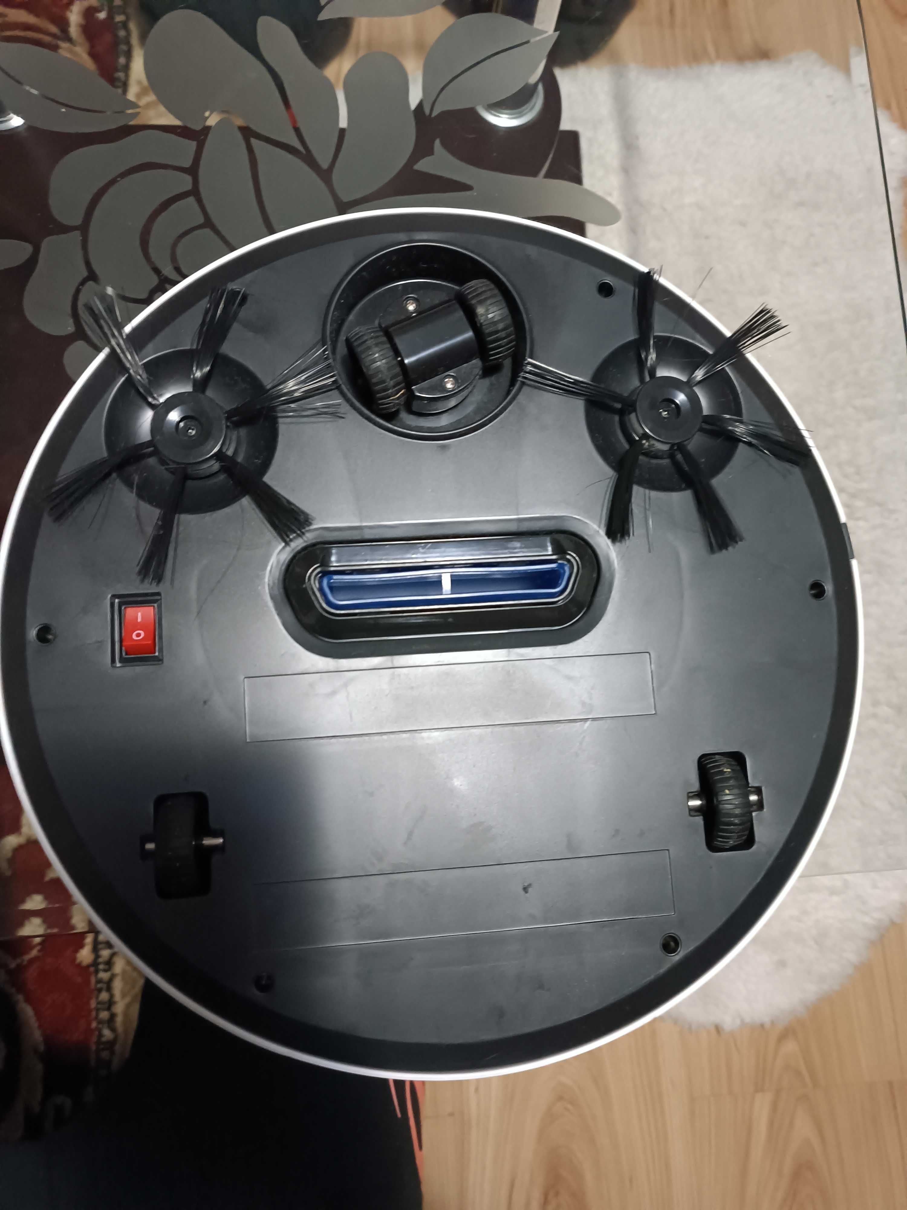 Aspirator robot inteligent