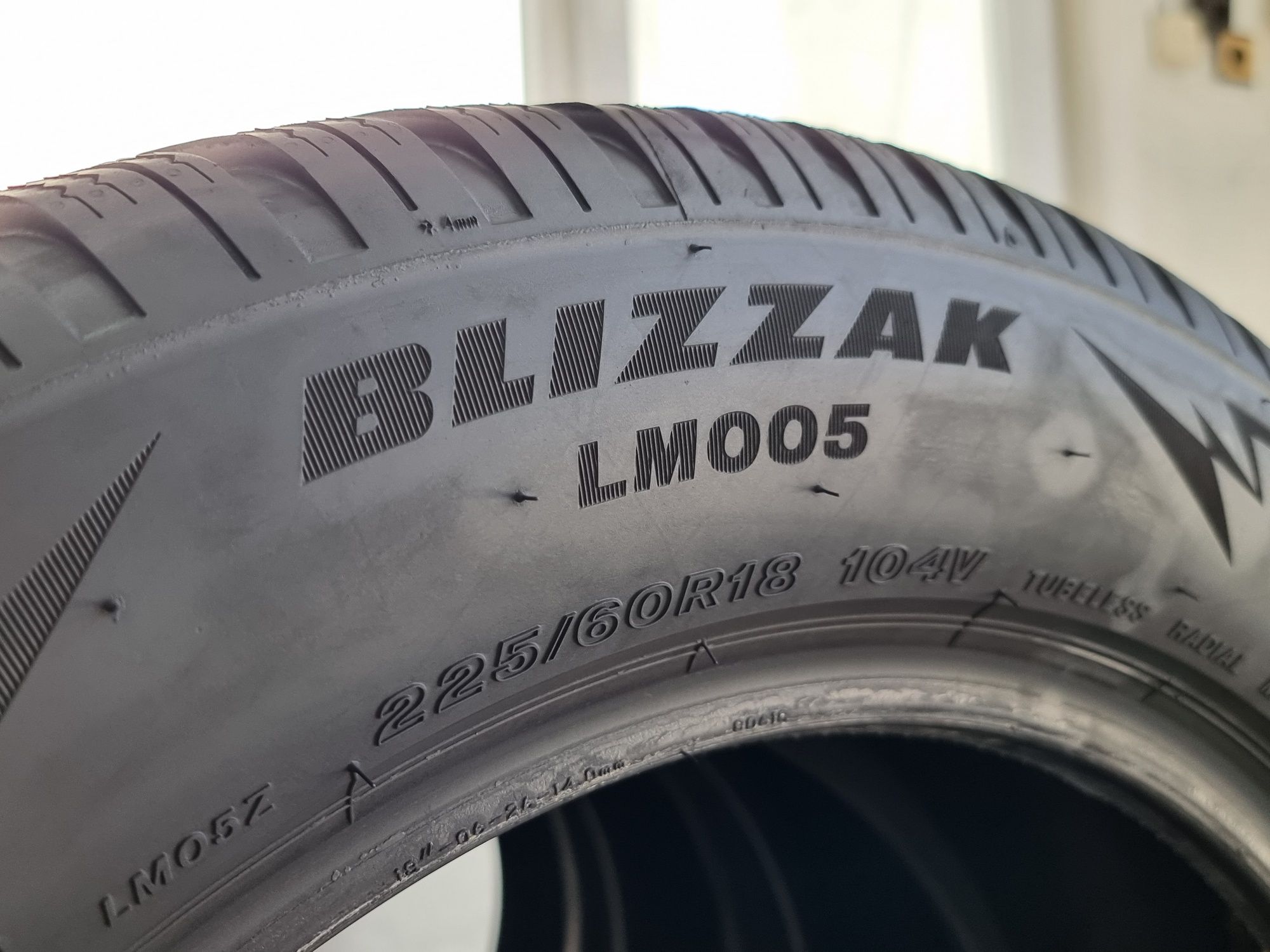 "Dot 23" 225/60/18 Bridgestone 4Броя: 700лв 7.5мм