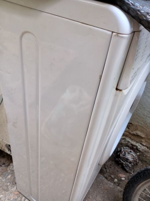 masina de spalat rufe Indesit