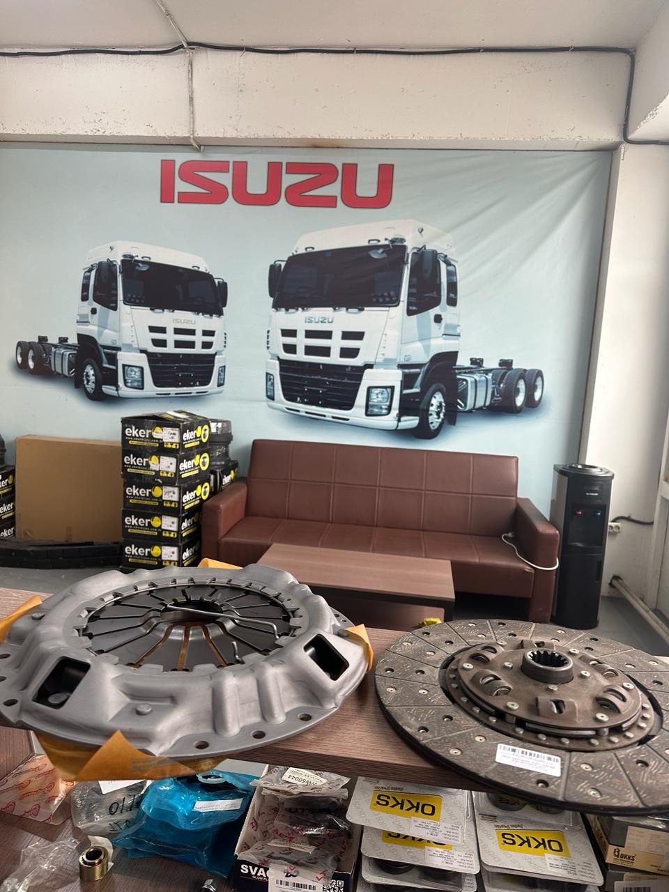 Продам запчасти на автомашины марки ISUZU