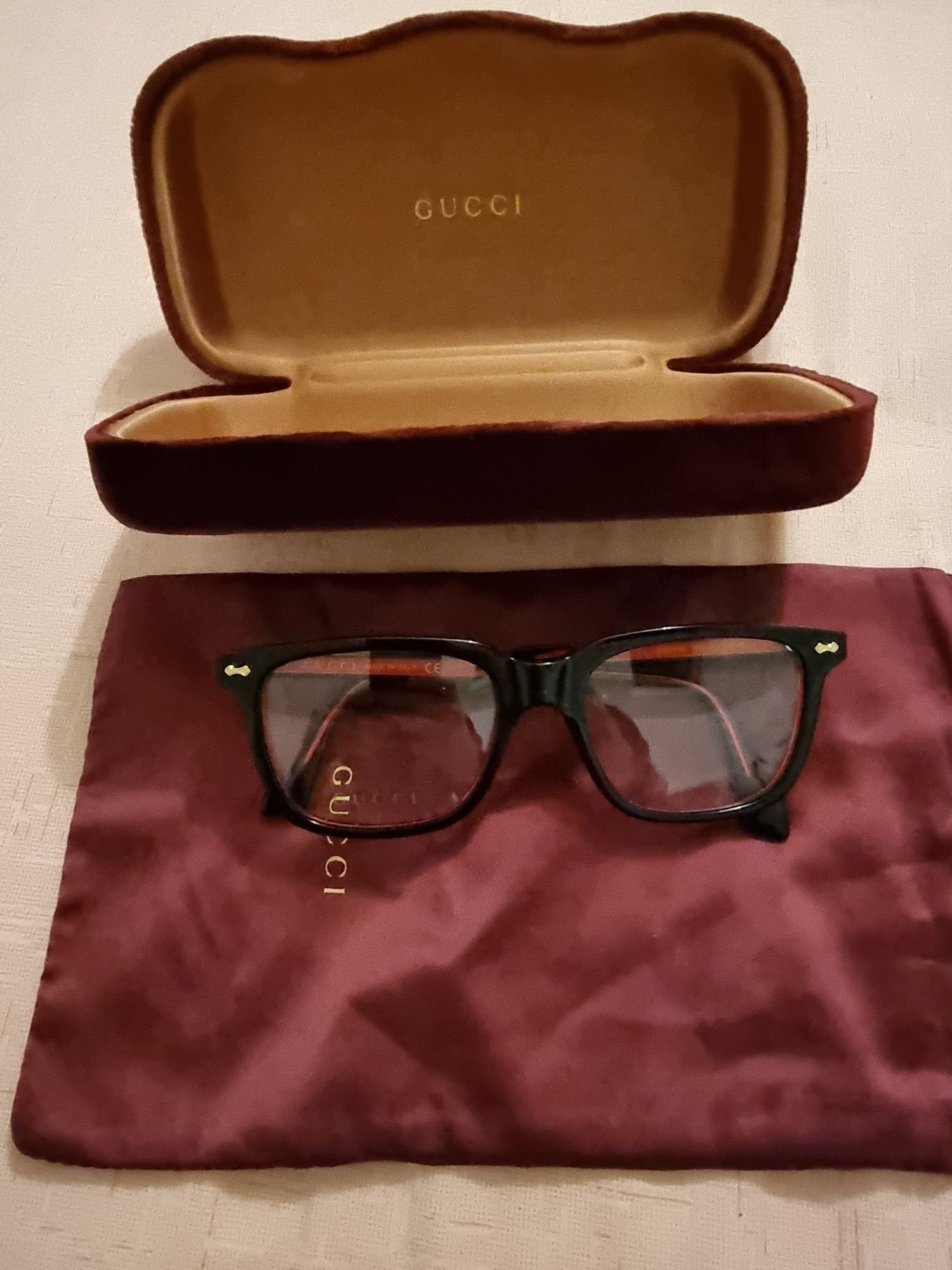 Vând rame ochelari de vedere GUCCI