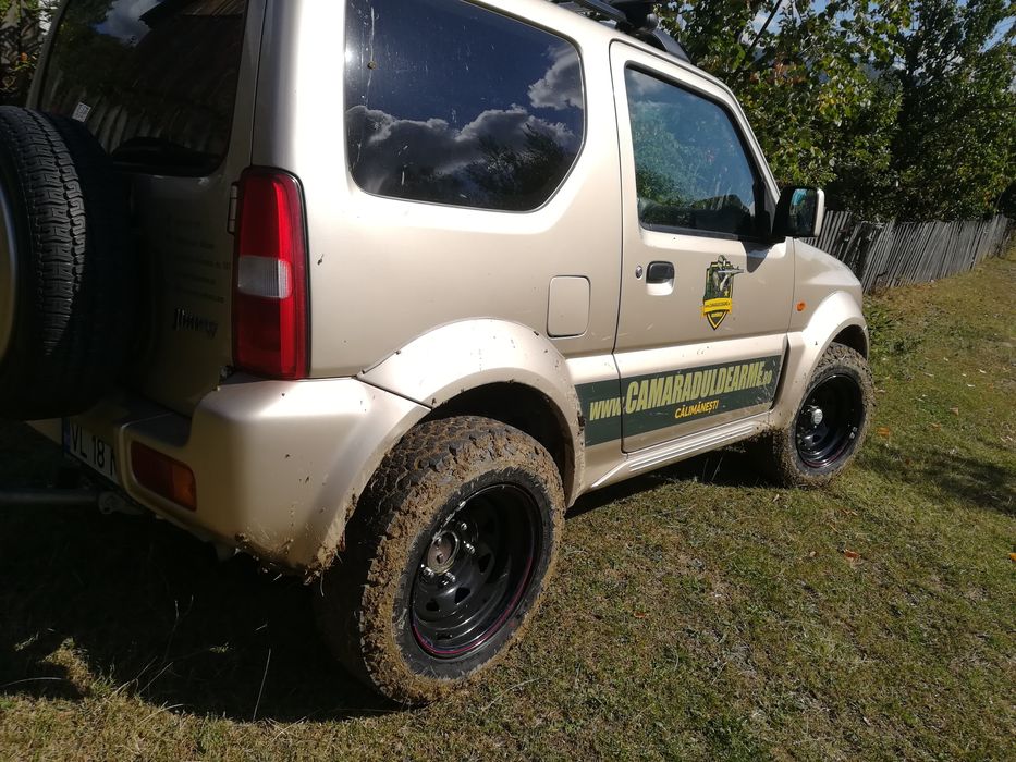 Suzuki jimny 4x4 VVT 2007 cu AC proprietar fără rugină pe lant
