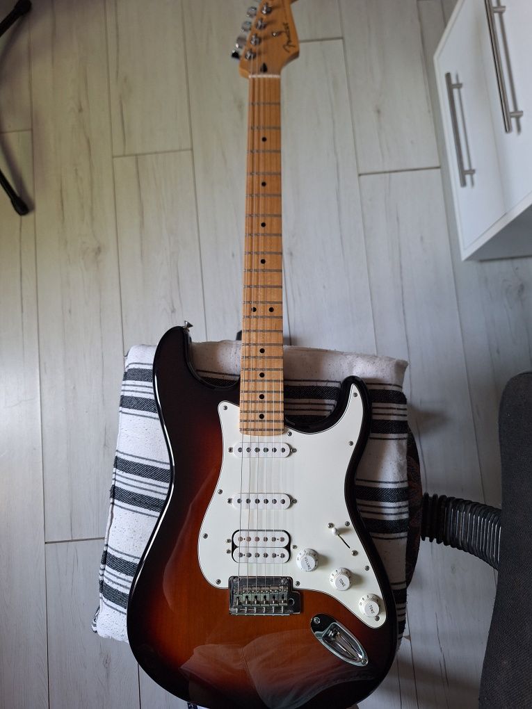 Chitara electrica Fender stratocaster player series