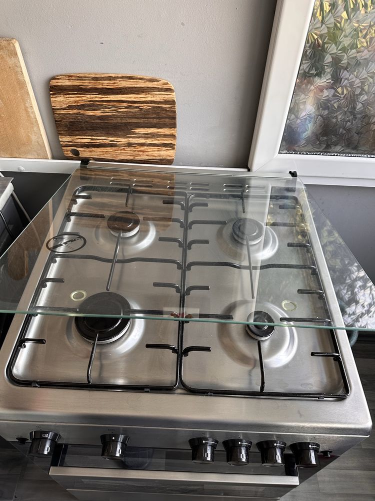 Газова готварска печка Beko FSGT62110DXO