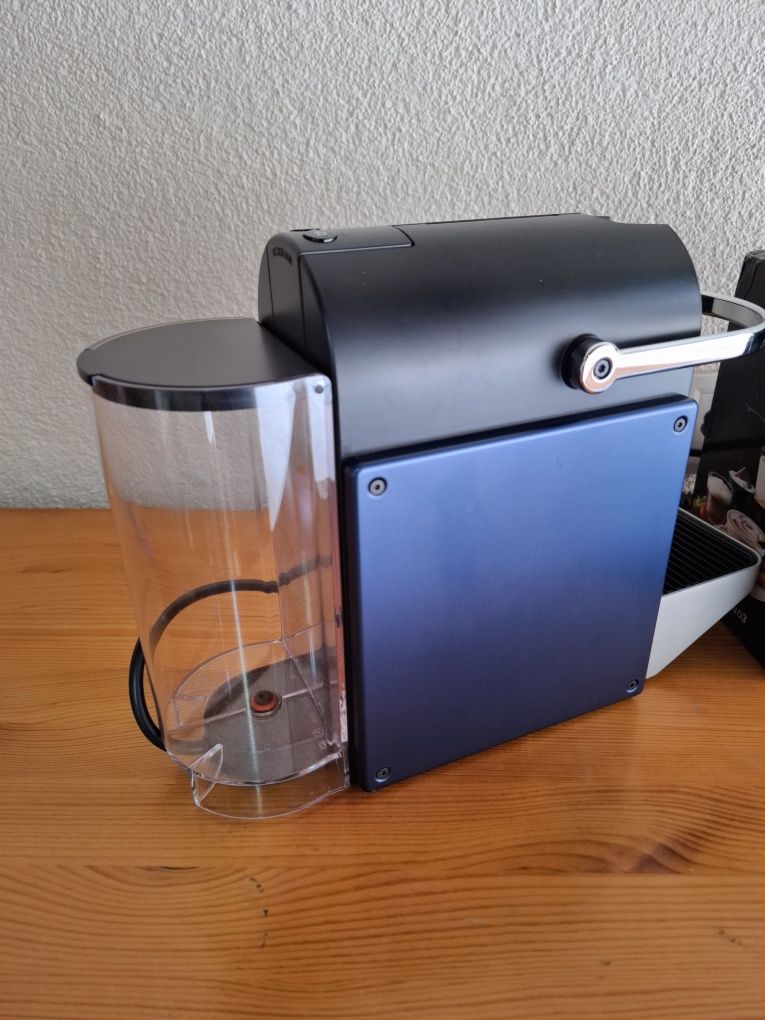 Nespresso De'Longhi Pixie EN127.BL 19bar 1260W + Aeroccino 3 black