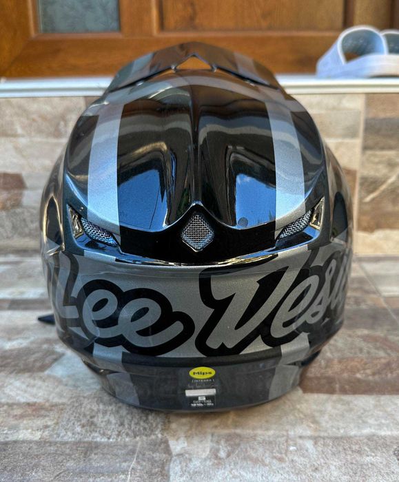 Каска TLD SE5  размер S