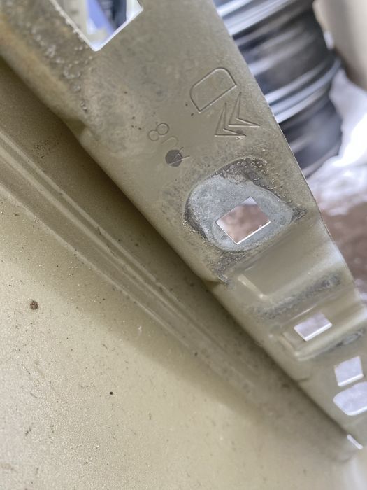 Aripa dreapta fata Citroen C3 generatia3 an dupa 2016