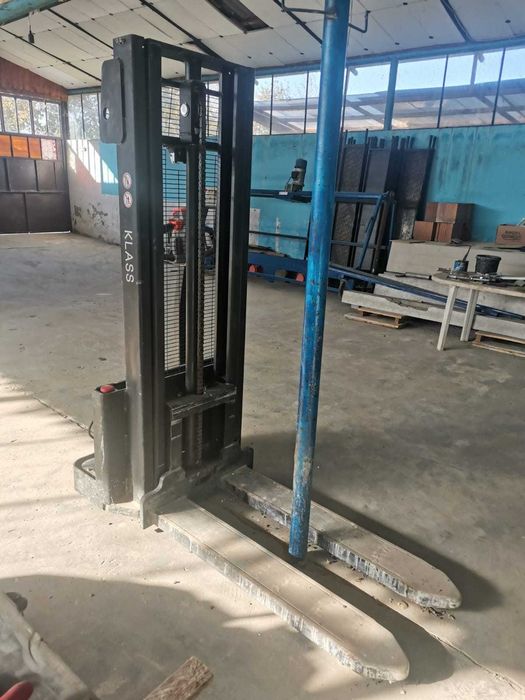 Stivuitor electric KLASS EST1227, transpalet