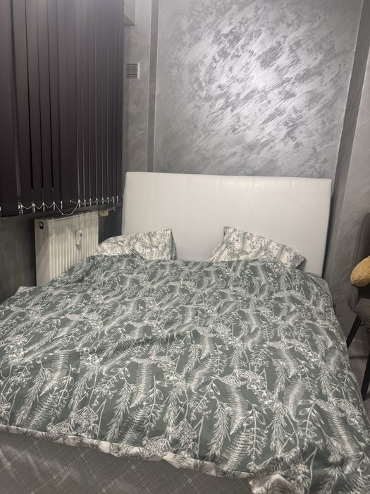 Спалня с матрак 160/200