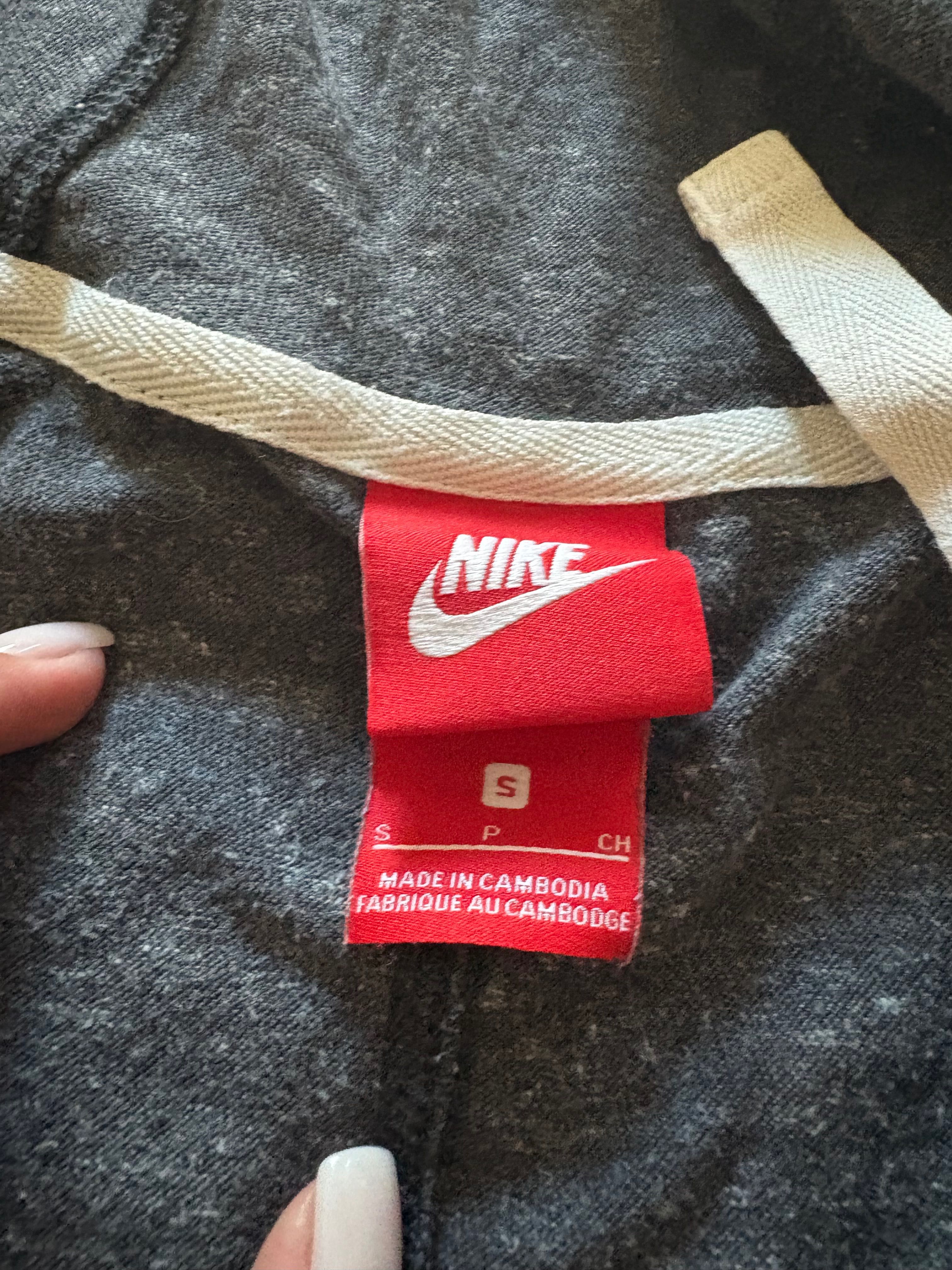 Дамски Горници/Блузи Guess,Nike,Scotch&Soda,Reserved