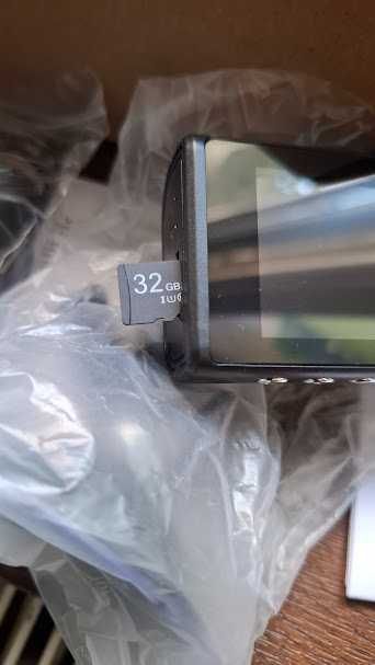 GYIOEUPT Cameră auto HD, cu înregistrare continuă, vedere nocturnă.