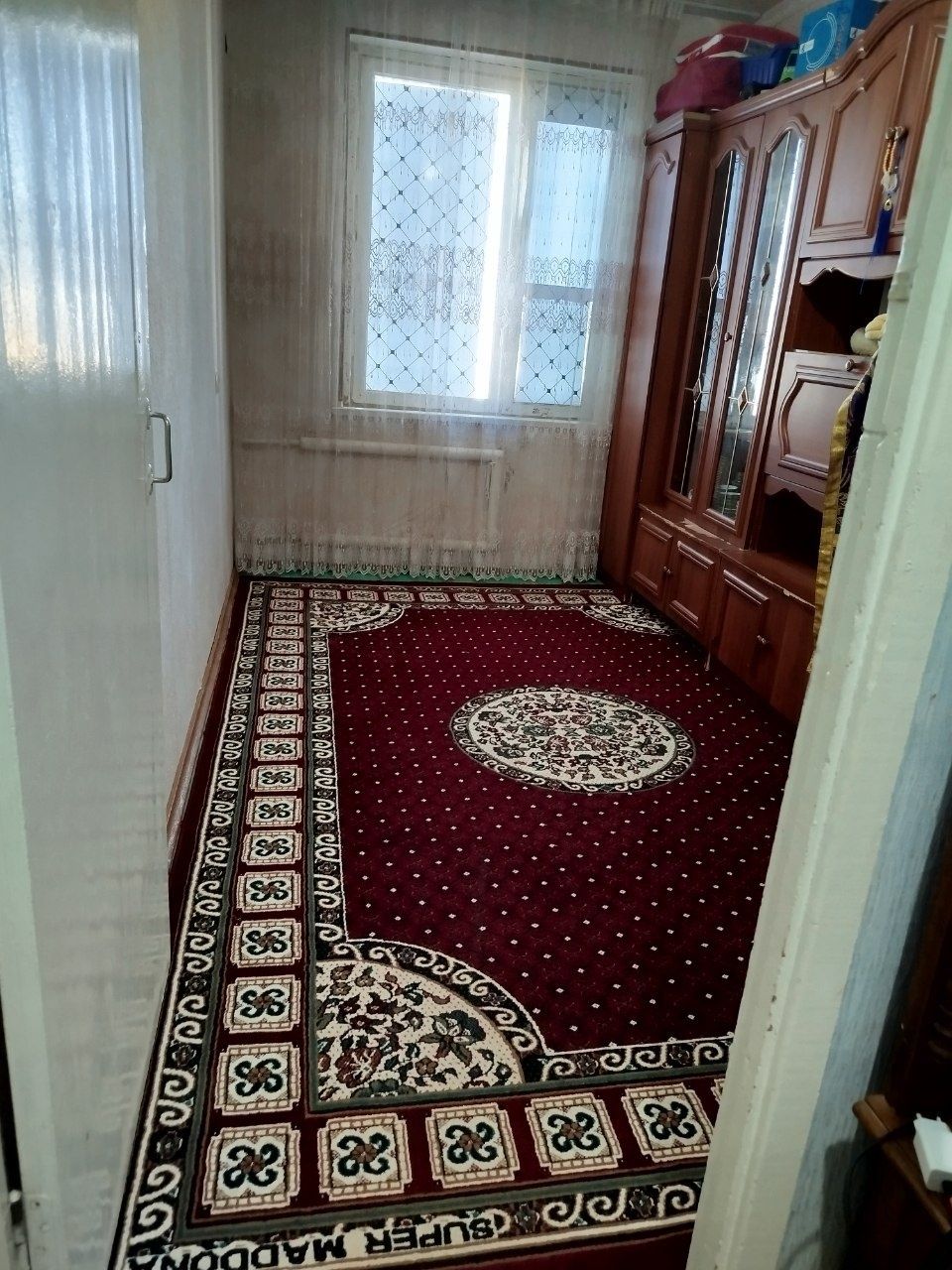 Зафаробод 6 домдан квартира сотилали СРОЧНО 3 хонали  ремонти уртача