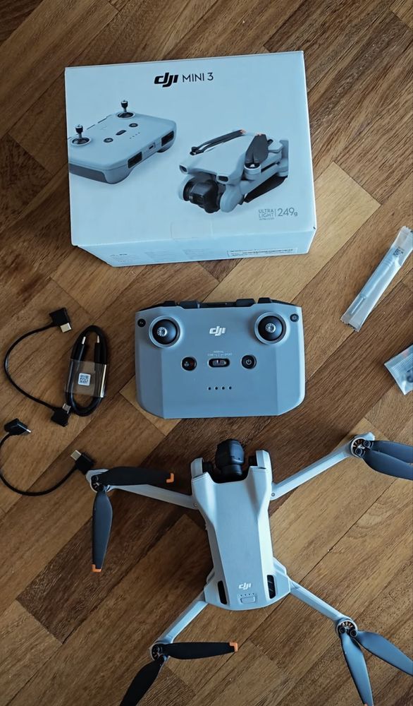 Drona DJI Mini 3 | Full Box | Ca NOU | 4K HDR | Telecomanda RC-N1 |