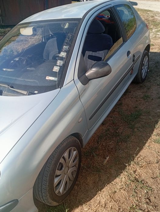 Пежо 206 на части 1.4 i