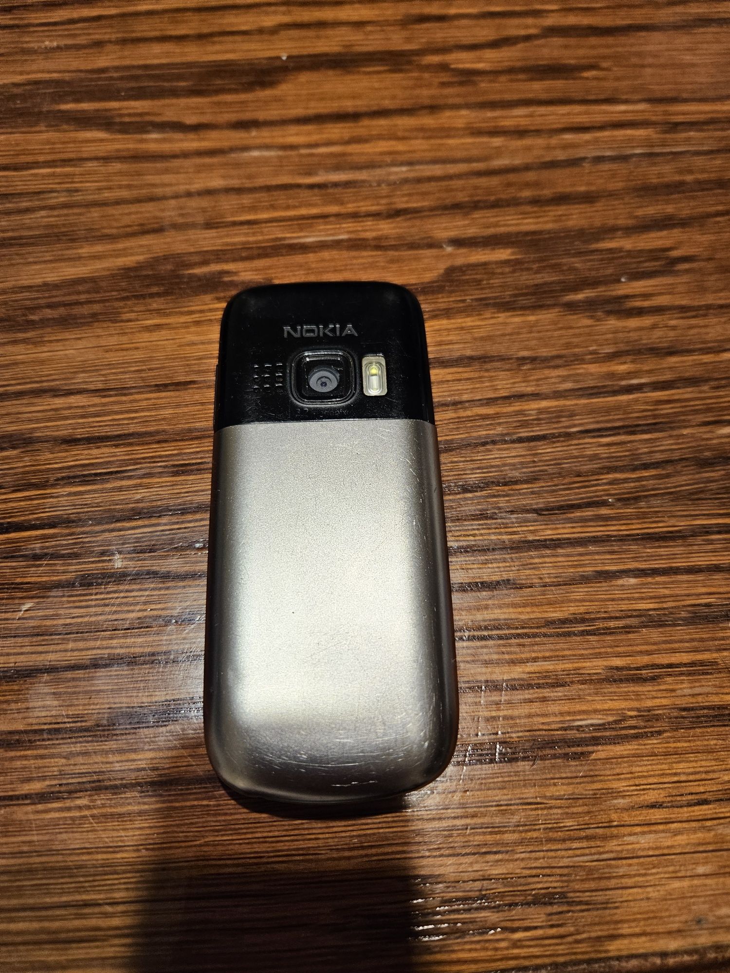 Продава се Nokia 6303с и 2330с