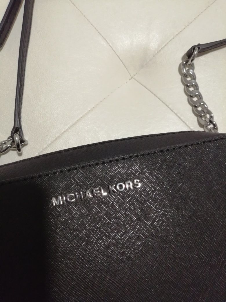 Michael kors, Чанта тип торба., Calvin Klein, Guess,