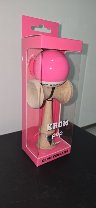 Kendama KROM POP LOL Culori Diverse (Rosu / Roz / Portocaliu)