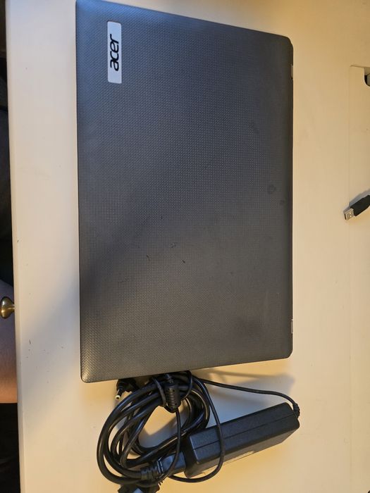 Laptop Acer i3 ieftin , reducere !